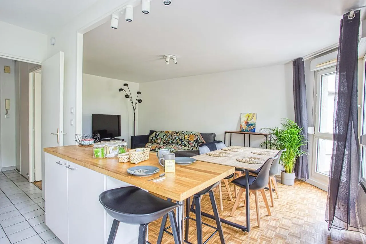 Apartment Part Dieu, Tres Belle Residence Lyon